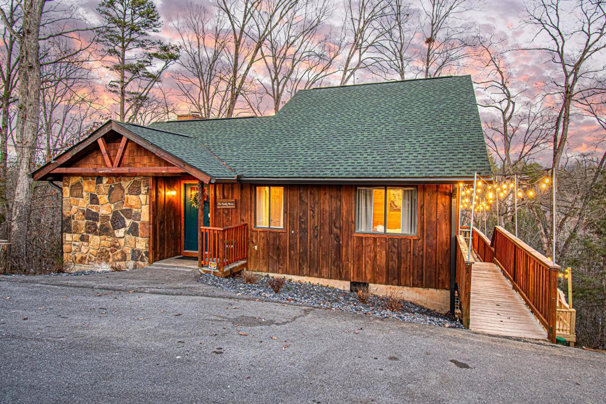 The Family Stone Luxe Cabin Sleeps 12 Hot Tub Dogfriendly Dollywood Pigeon Forge Kültér fotó